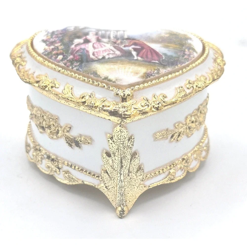 Collector's Heart‎ Music Box: Plays Beethoven's 